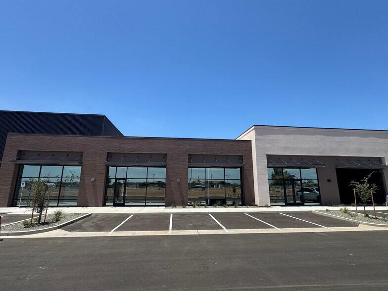 More Photos Of 2366 S Higley Rd, Gilbert Storefront For Lease