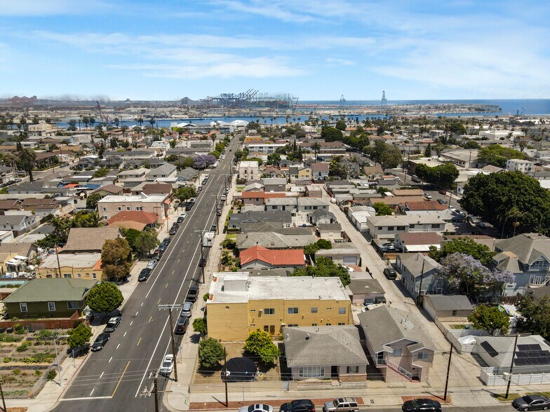 More Photos Of 383 W 14th St, San Pedro Apartments For Sale