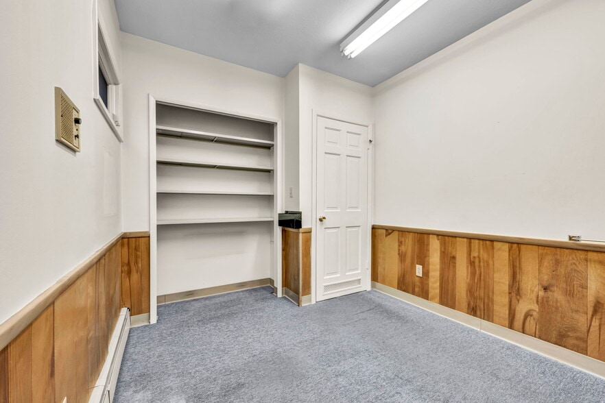 More Photos Of 10570-10574 Ravenna Rd, Twinsburg Office For Lease