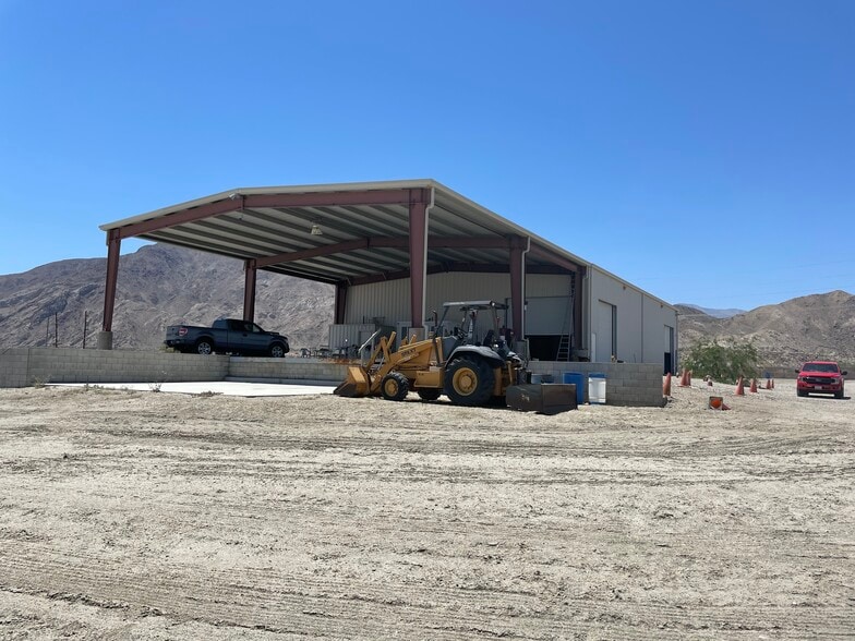 More Photos Of 3982 Coolidge Springs, Thermal Industrial For Sale