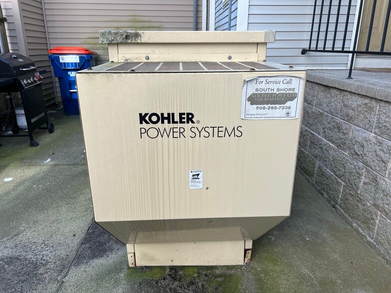 More Photos Of 512 N Front St, New Bedford Storefront Retail Residential For Sale