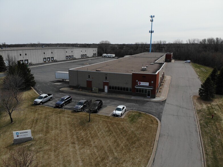 More Photos Of 1010 Aldrin Dr, Eagan Warehouse For Lease