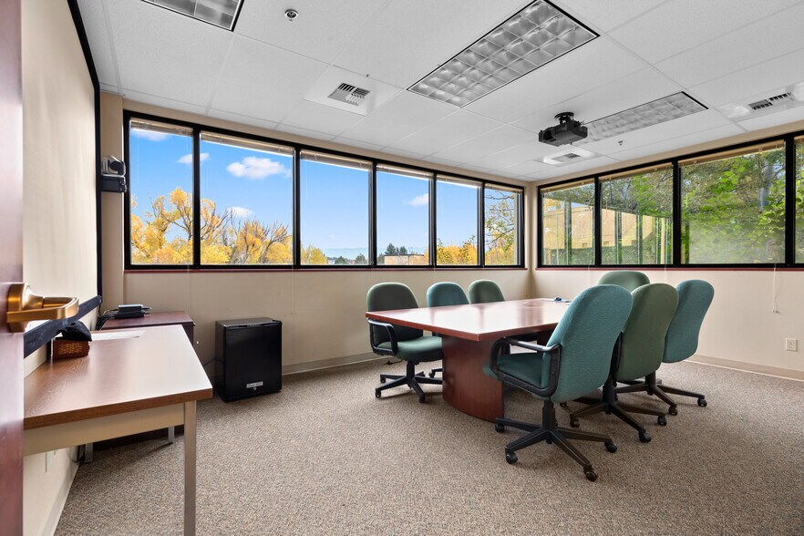 More Photos Of 555 Corporate Dr, Kalispell Medical For Lease