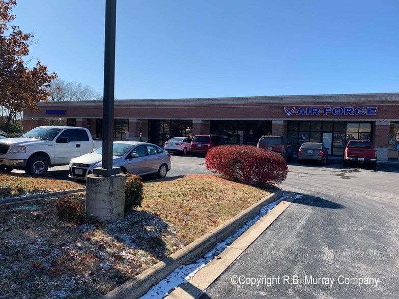 More Photos Of 4301-4339 S National Ave, Springfield Unknown For Lease