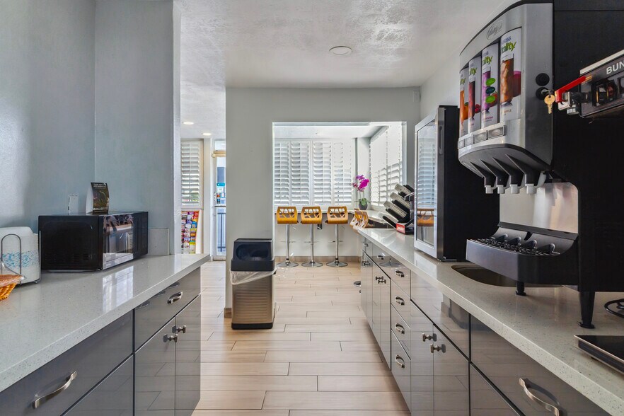 More Photos Of 2127 Inyo St, Fresno Hotel For Sale