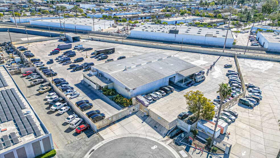 Primary Photo Of 2701 S Birch St, Santa Ana Distribution For Lease