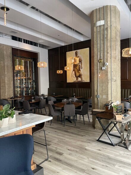 More Photos Of 518 W 7th St, Los Angeles Storefront Retail Residential For Lease