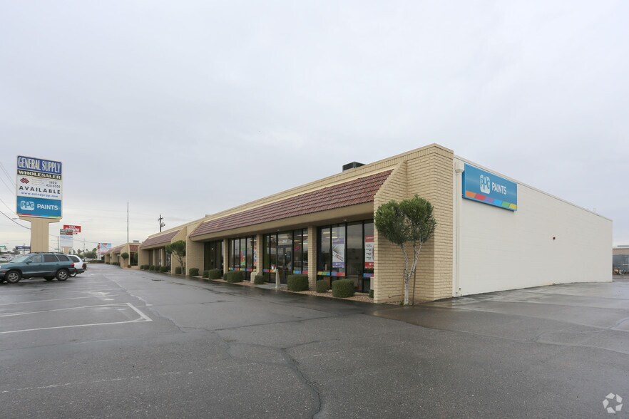 More Photos Of 2962-2972 W Thomas Rd, Phoenix Showroom For Lease