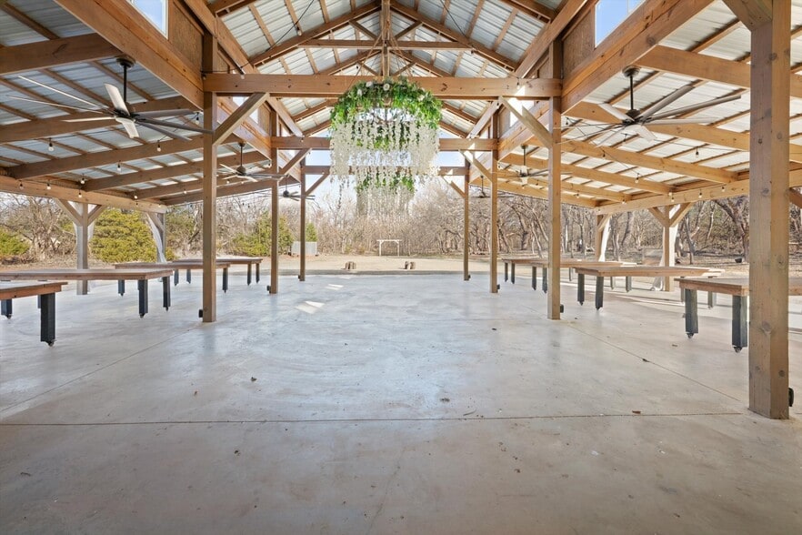 More Photos Of 18186 State Highway 74B, Washington Specialty For Sale