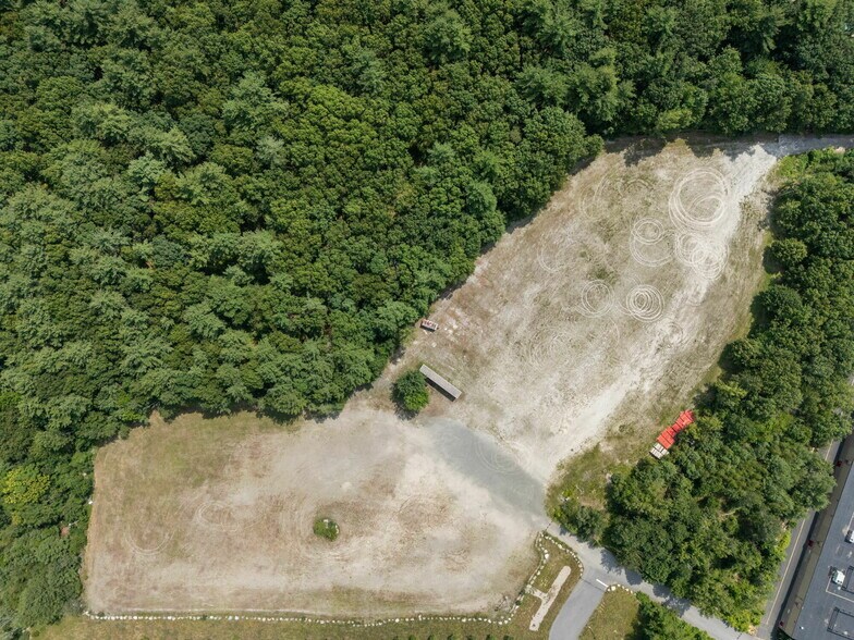More Photos Of 99 Fordham Rd, Wilmington Land For Lease