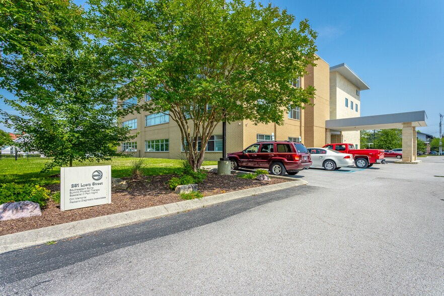 More Photos Of 281 N Lyerly St, Chattanooga Medical For Lease