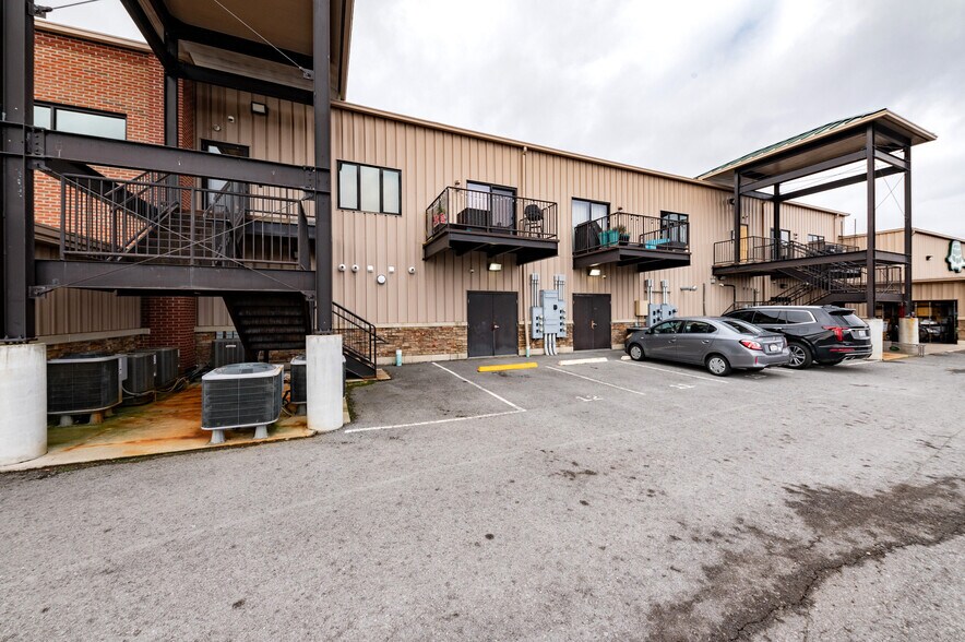 More Photos Of 7100 Willie G Ave, Morgantown Storefront Retail Office For Lease