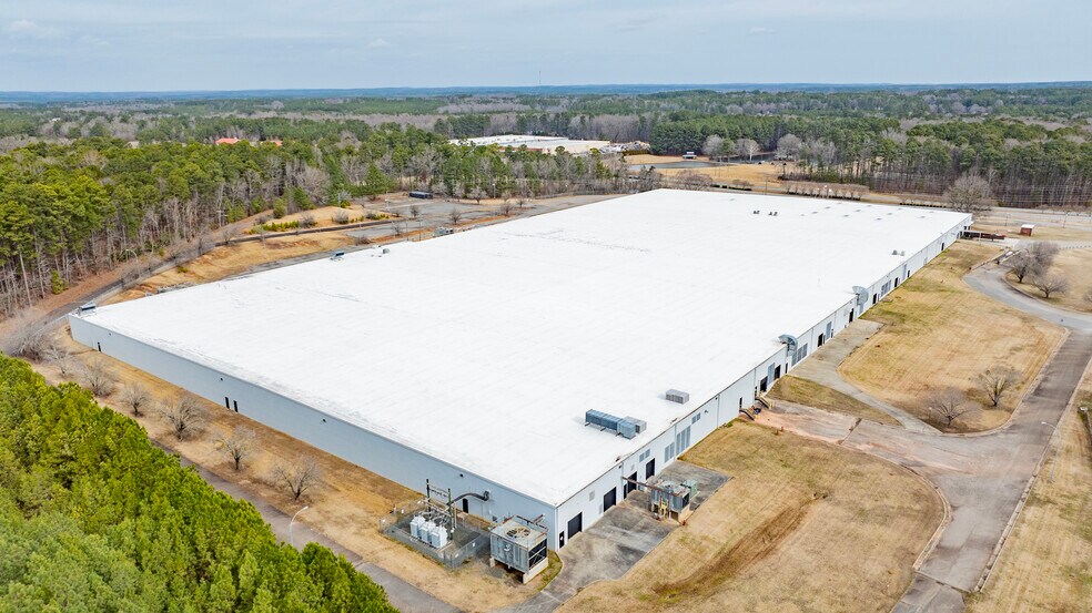 More Photos Of 1921 Boone Trail Rd, Sanford Manufacturing For Sale