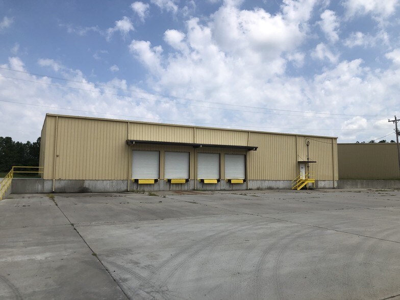 More Photos Of 372 Technology Dr, Walterboro Warehouse For Lease
