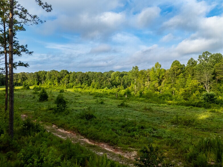 More Photos Of 2199 Roosterville Rd, Roopville Horse Stables For Sale