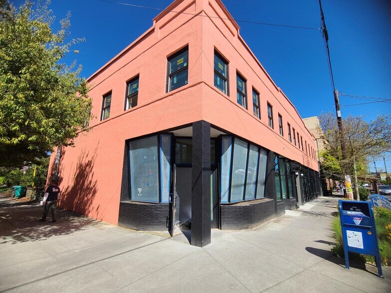 More Photos Of 3551-3561 SE Division St, Portland Storefront Retail Residential For Lease