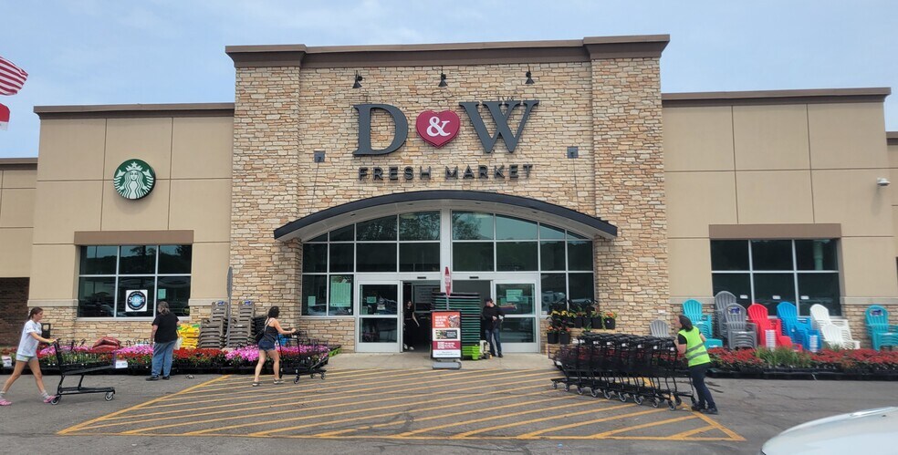 More Photos Of 1163 N US Highway 31, Petoskey Unknown For Lease