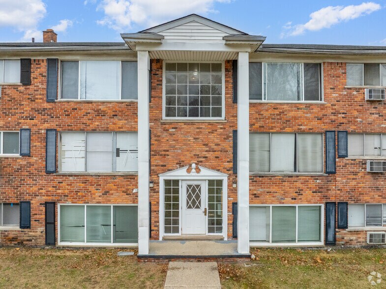 More Photos Of 18045-18123 Lahser Rd, Detroit Apartments For Sale