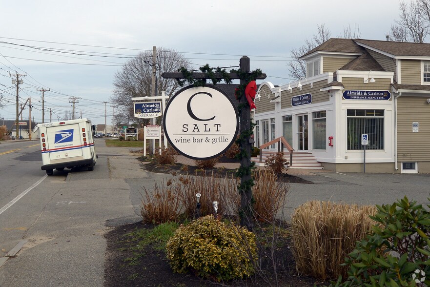 More Photos Of 75 Davis Straits, Falmouth Restaurant For Lease