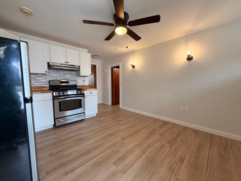 More Photos Of 130 Water St, Warren Apartments For Sale