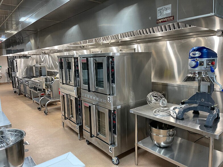 More Photos Of 1300 E Anderson Ln, Austin Coworking Space