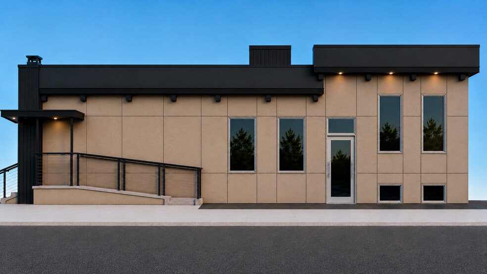 More Photos Of 2320 N Government Way, Coeur d'Alene Showroom For Lease