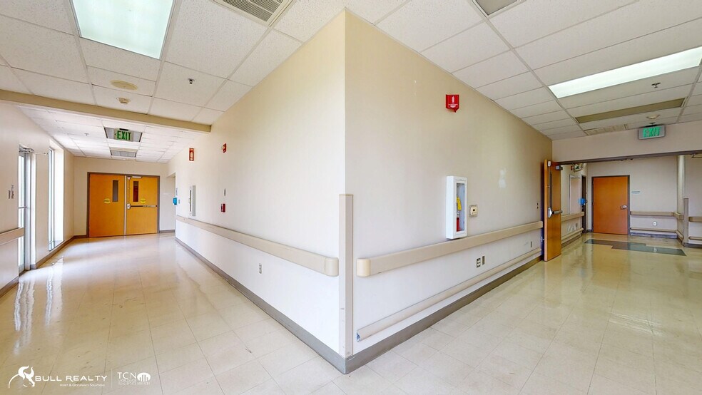 More Photos Of 1362 S Main St, Ellijay Hospital For Lease