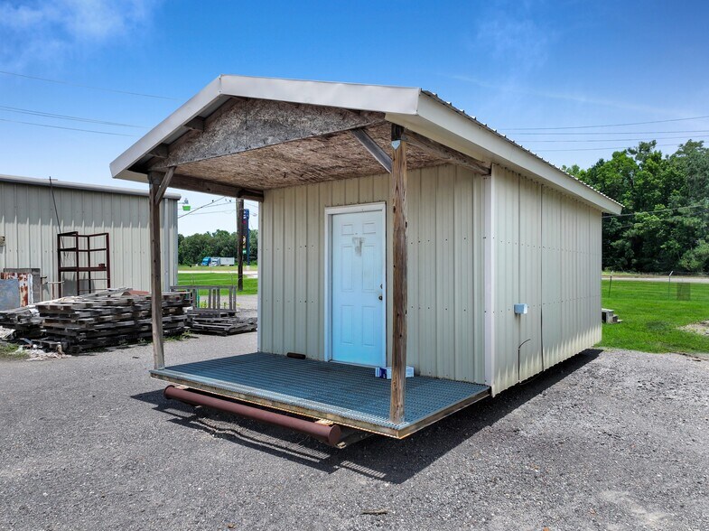 More Photos Of 4810 Evangeline Dr, Vidor Service For Sale