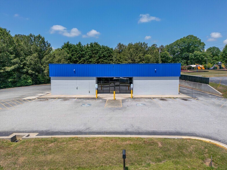 More Photos Of 155 S Grant St, Alto Freestanding For Sale