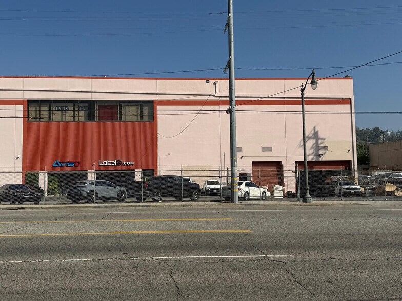 More Photos Of 1550 N San Fernando Rd, Los Angeles Warehouse For Lease