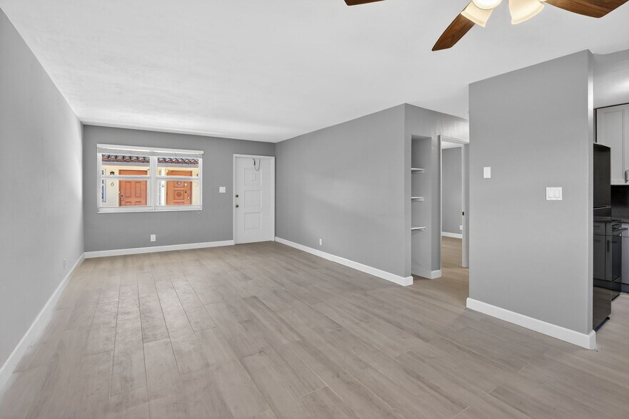 More Photos Of 4825 NE 23rd Ave, Fort Lauderdale Apartments For Sale