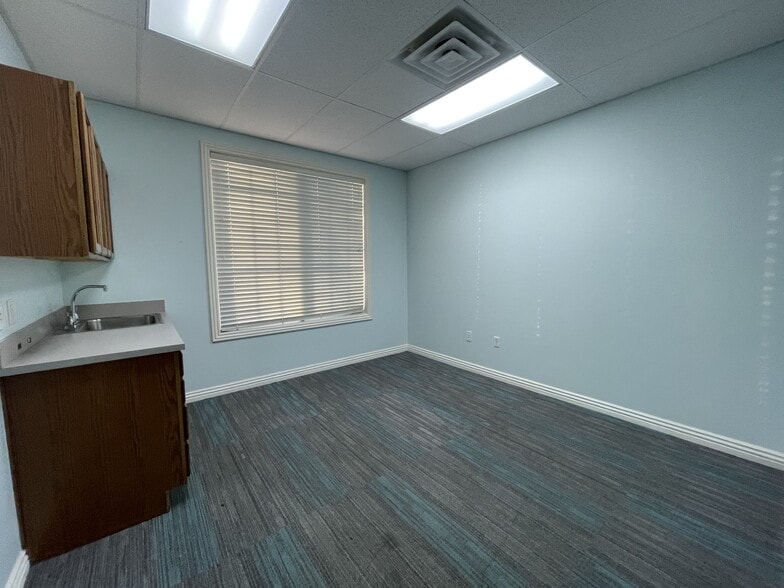 More Photos Of 3650 N University Ave, Provo Medical For Lease