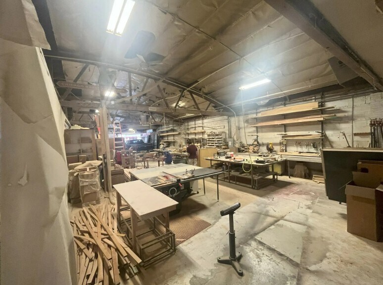 More Photos Of 5245 W Diversey Ave, Chicago Showroom For Sale