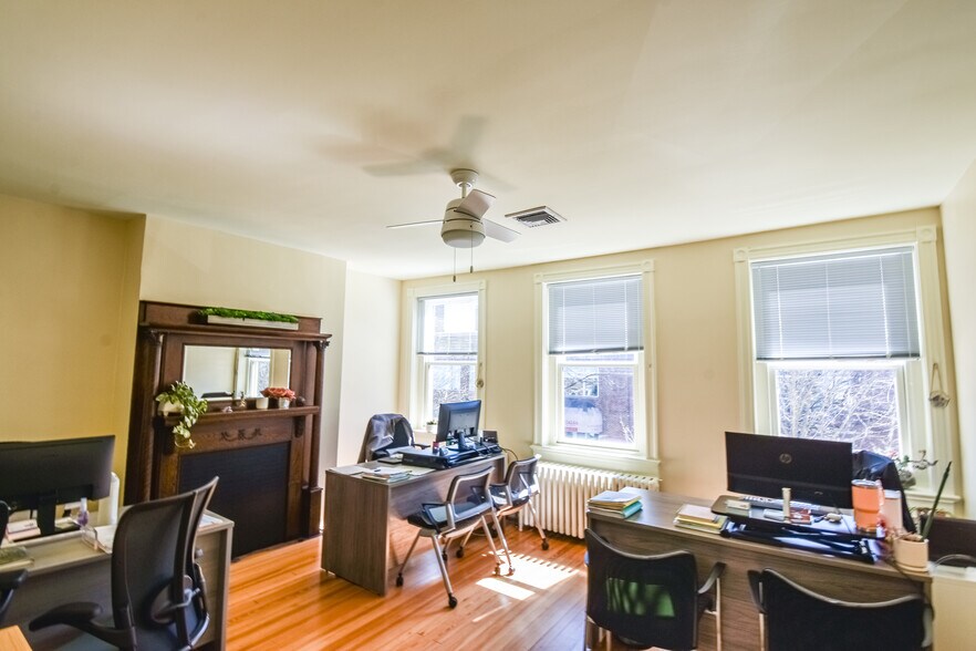 More Photos Of 1511 King St, Alexandria Office Residential For Lease