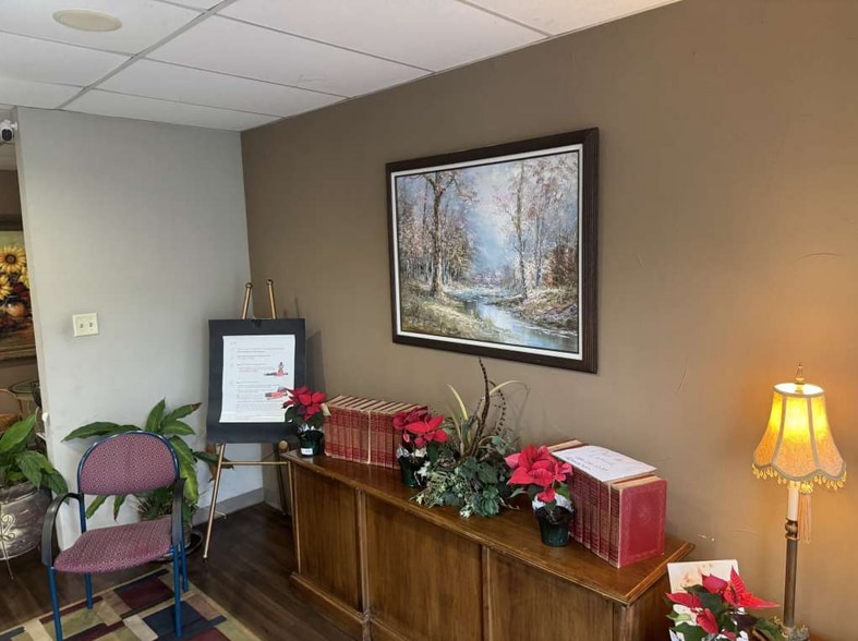 More Photos Of 3160 Fannin St, Beaumont Office For Sale