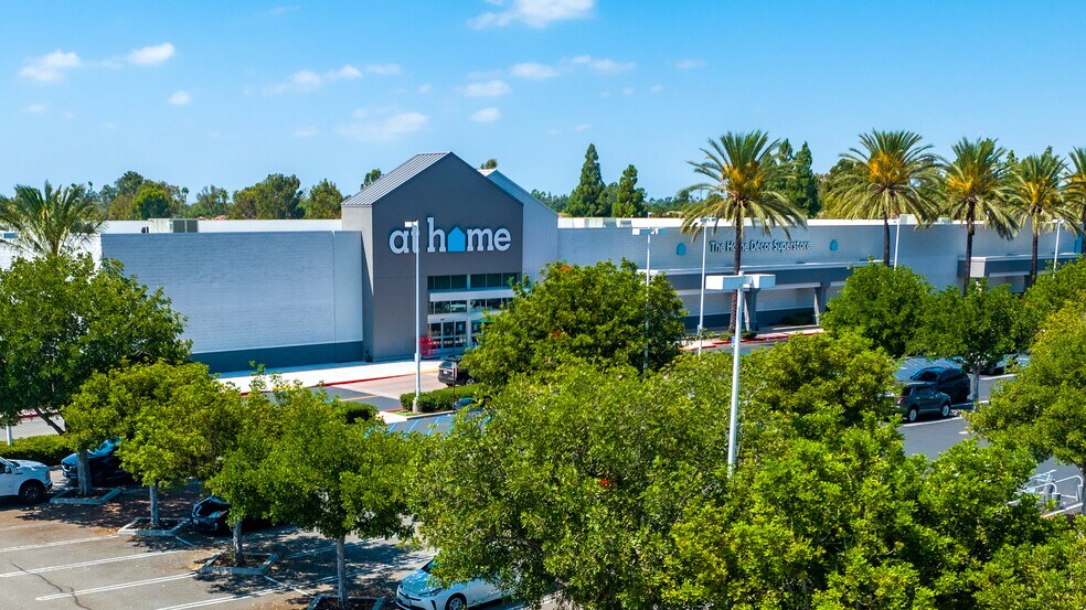 More Photos Of 2505 El Camino Real, Tustin Freestanding For Sale