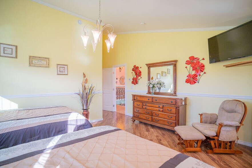 More Photos Of 455 Division St, Fairbanks Specialty For Sale