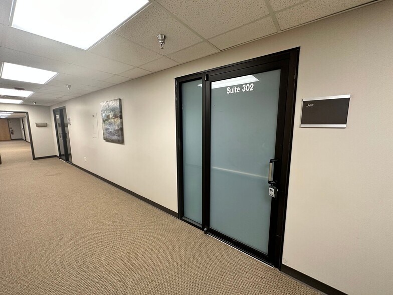 Primary Photo Of 1911 S National Ave, Springfield Medical For Lease