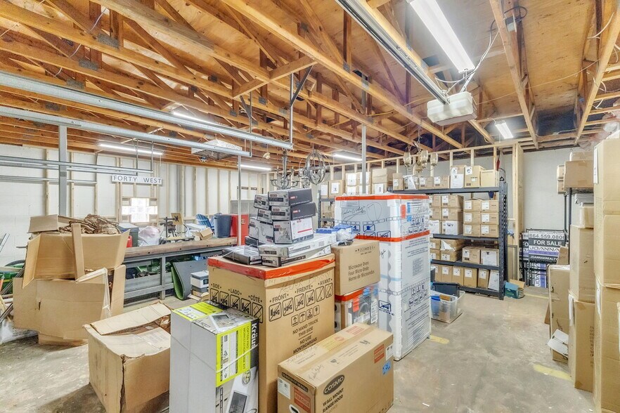 More Photos Of 4175 Sandy Flat Rd, Taylors Warehouse For Sale