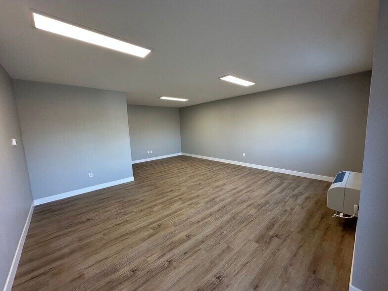 More Photos Of 11215 Washington St, Northglenn Freestanding For Sale