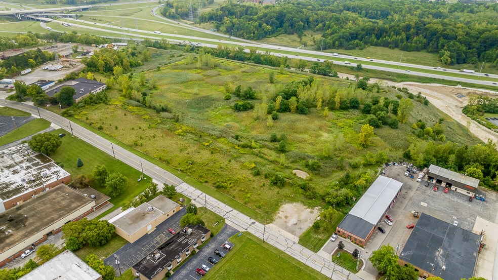 More Photos Of 1329 E Schaaf Rd, Brooklyn Heights Land For Sale