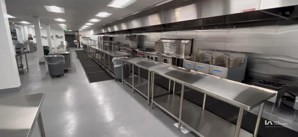 More Photos Of 1441 W 130th St, Gardena Manufacturing For Lease