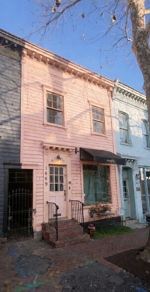 More Photos Of 1669 Wisconsin Ave NW, Washington Storefront For Lease