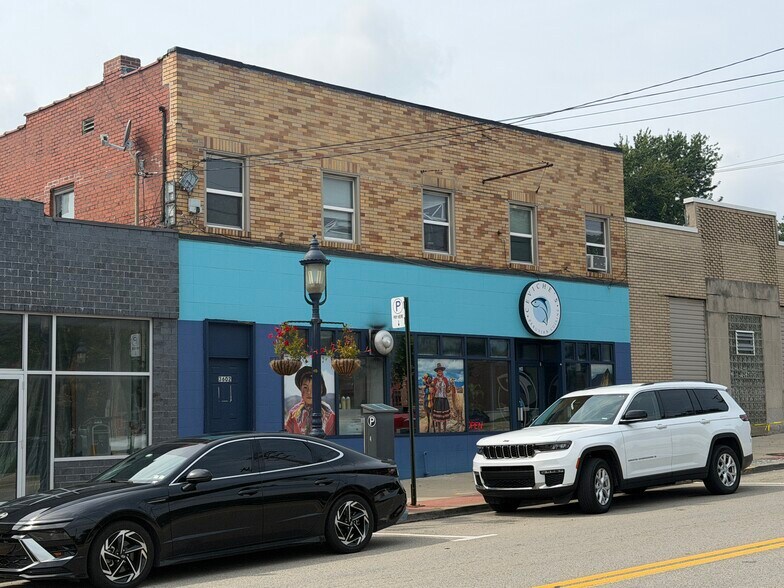 Primary Photo Of 3600 Brownsville Rd, Pittsburgh Apartments For Sale