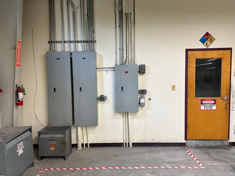 More Photos Of 1980 S West Blvd, Vineland Manufacturing For Lease