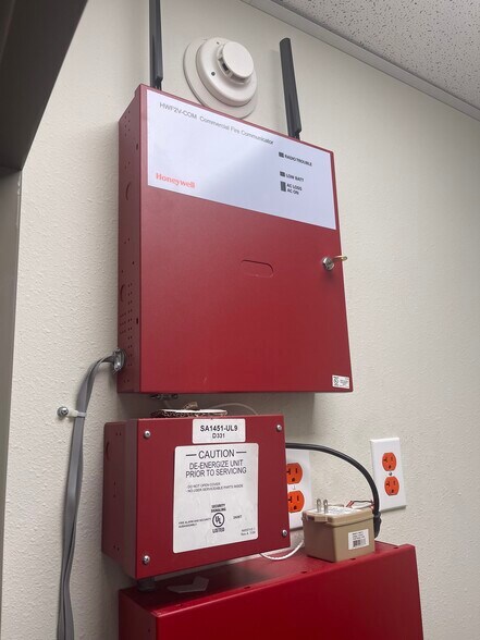 More Photos Of 1070 S Bishop Ave, Rolla Storefront For Lease