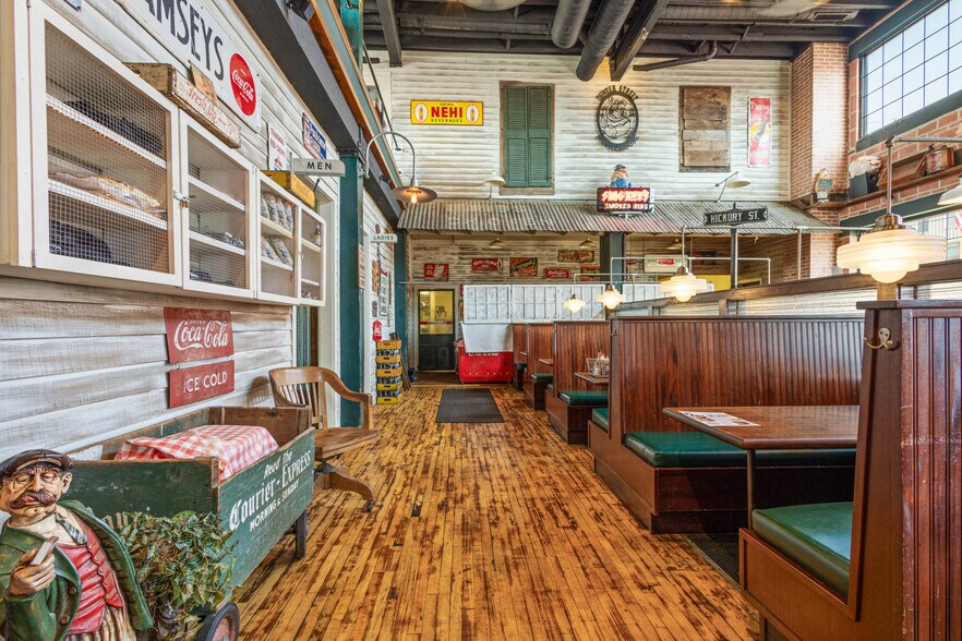 More Photos Of 20 Center St, Batavia Restaurant For Sale