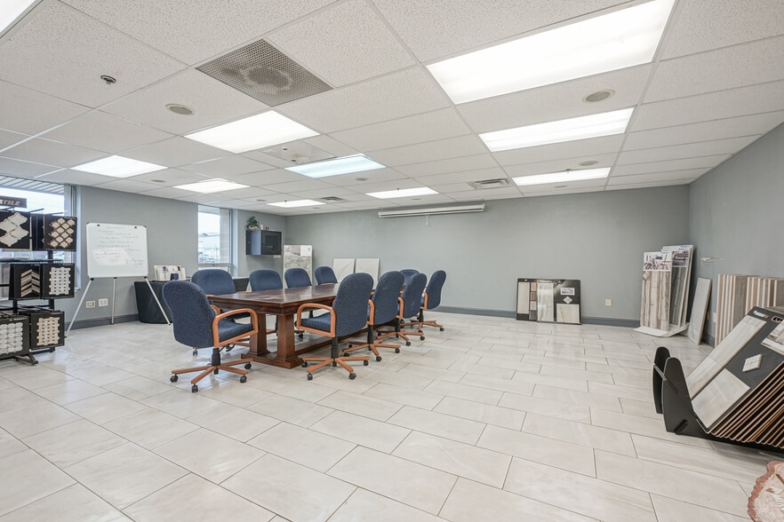 More Photos Of 49 Ironside Ct, Willingboro Manufacturing For Lease