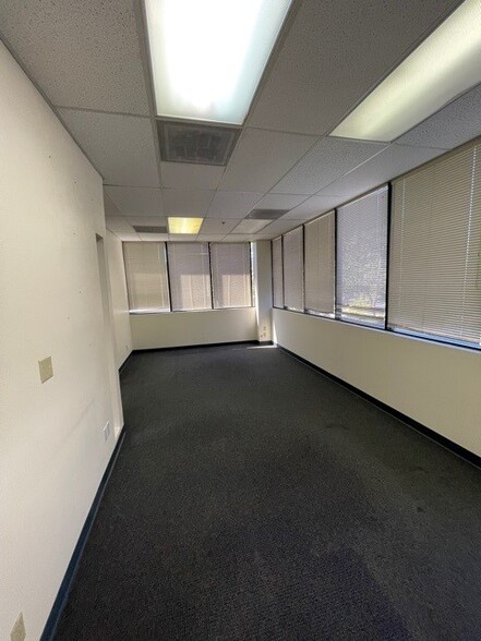 More Photos Of 1220-1240 Avenida Acaso, Camarillo Manufacturing For Lease