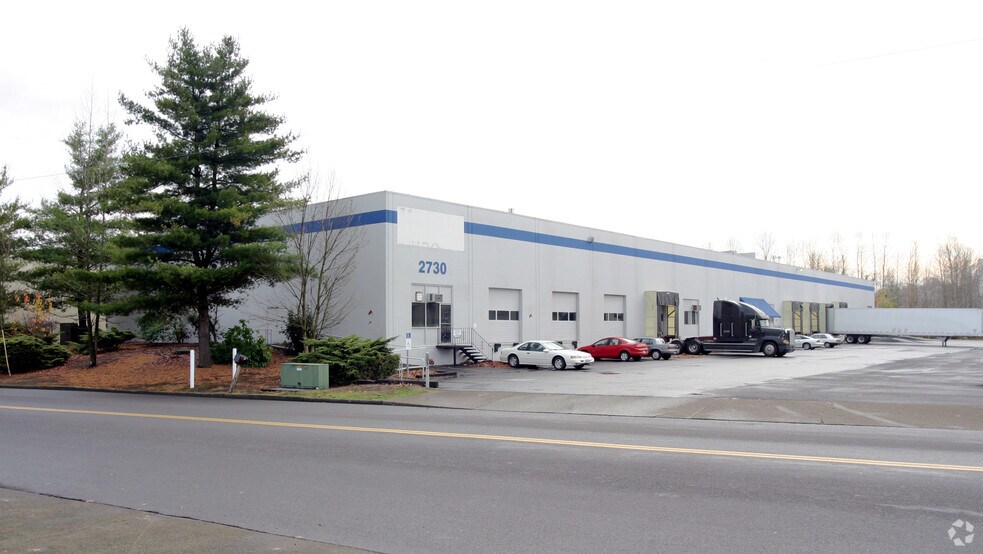 More Photos Of 2730 NE Riverside Way, Portland Warehouse For Lease